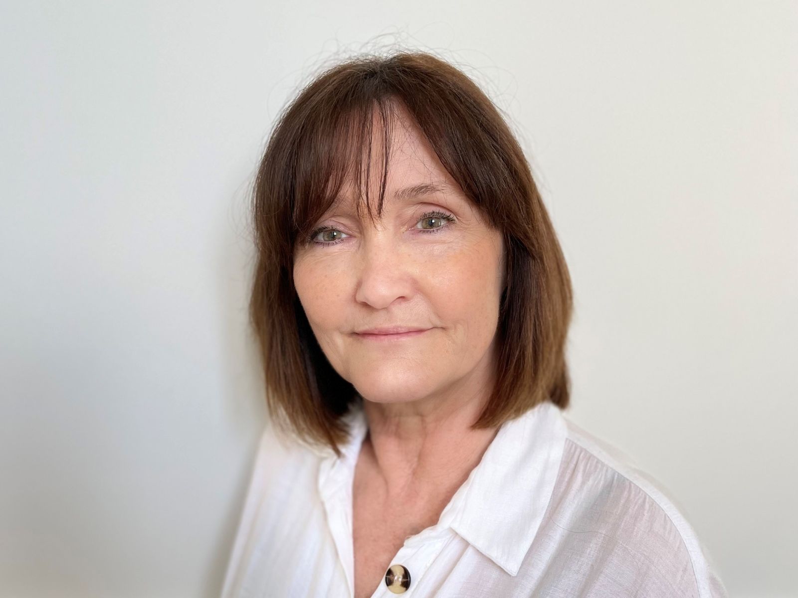 Debbie Dutton - Martin & Co Redhill