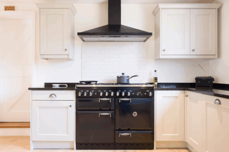 Clean and well-maintained kitchen featuring a gas range cooker, ideal for highlighting landlord gas safety responsibilities in UK rental properties.