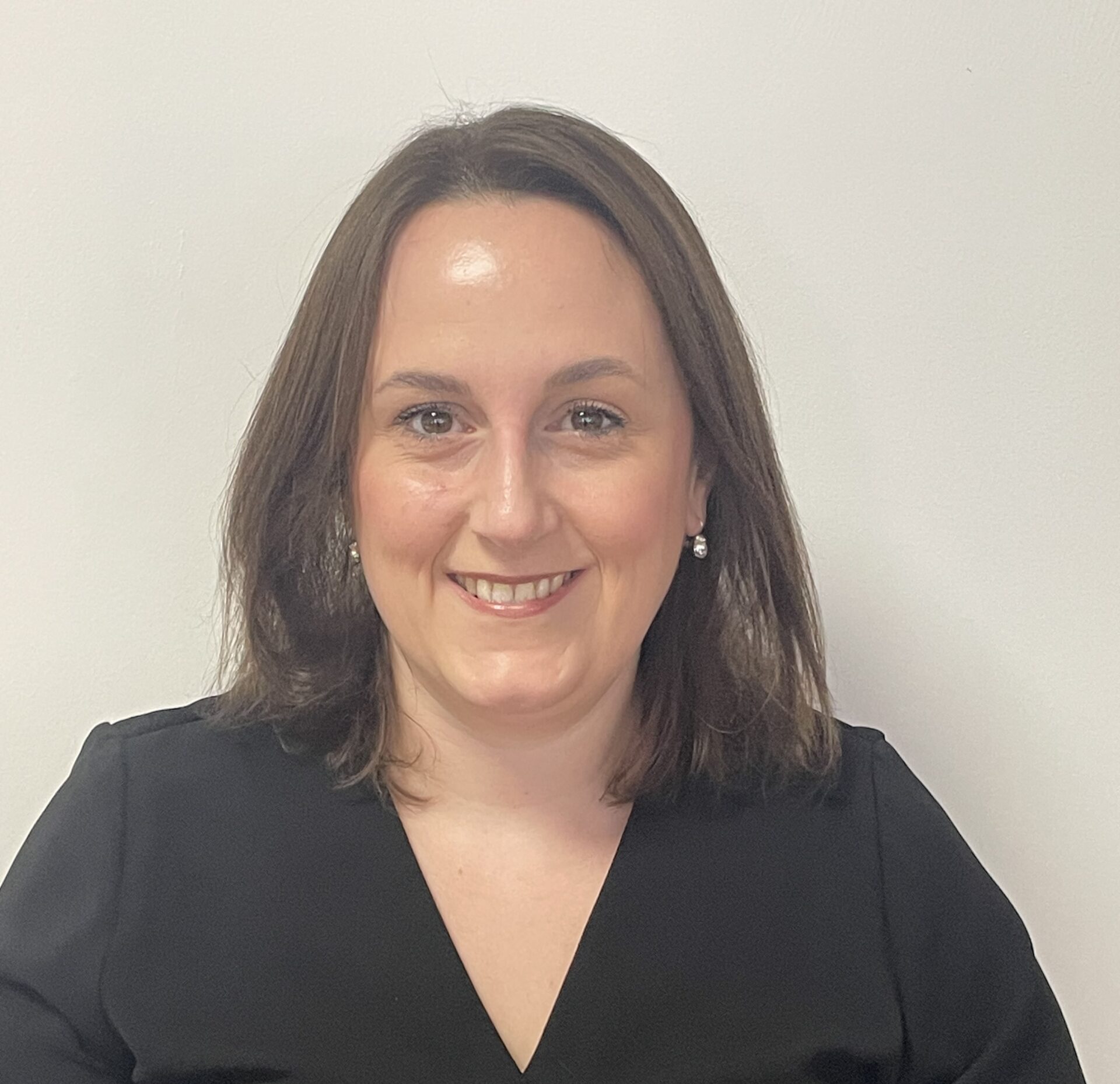 Leanne Hughes - Martin & Co Stirling