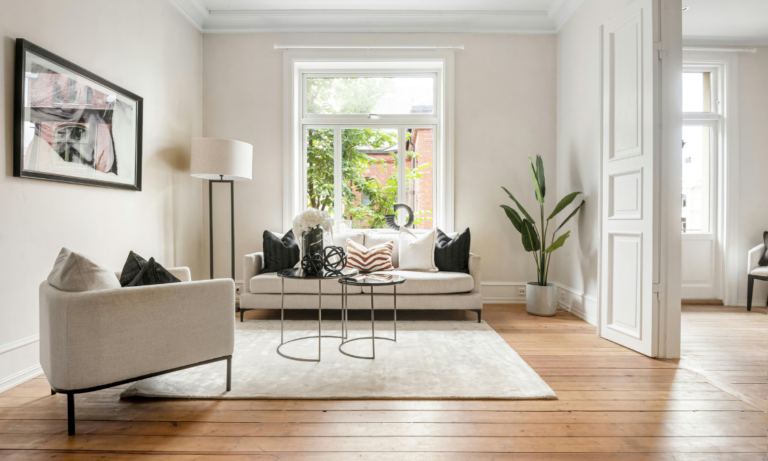 Bright living room in a well-presented home, representing Ayr homes attracting strong buyer demand and closing dates in 2026.